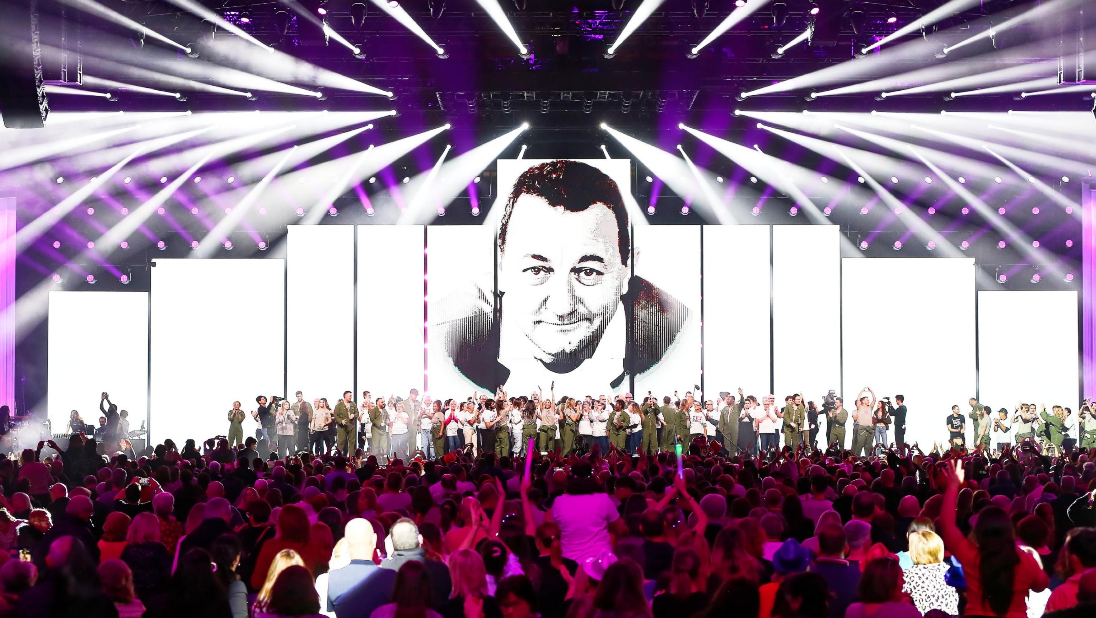 Final du spectecle des Enfoirés 2025, spectacle annuel au profit des Restos du Coeur